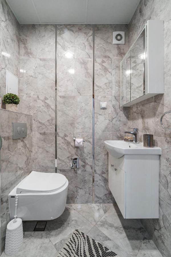 City Apartments - A Brand New Luxury & Comfy. Asenovgrad Bagian luar foto